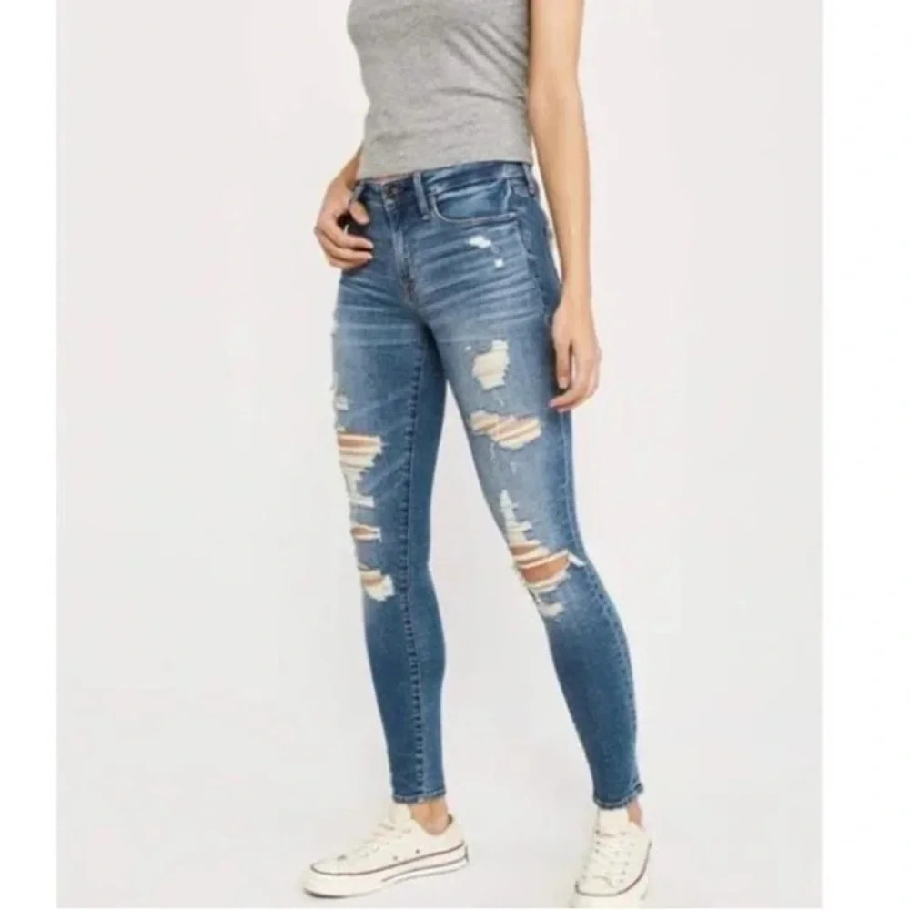 Abercrombie & Fitch Harper Super Skinny Jeans Mid-rise Distressed Size 32